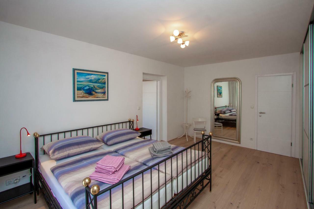Appartement Apartman Colosseum à Pula Extérieur photo